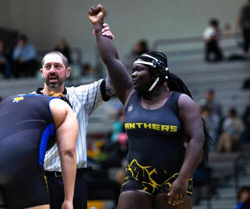 Banks dominant again at districts