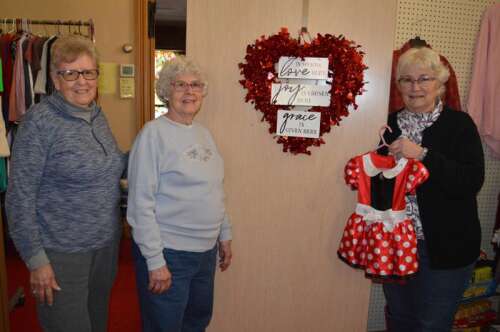 Neighborhood spotlight: Volunteers give back through Shepherd's Closet – Times News Online - Vimarsana News