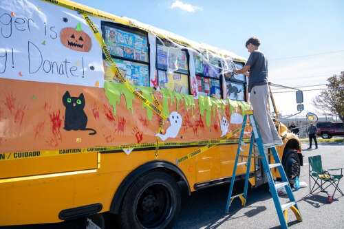 Parkland students prepare floats for annual homecoming parade – Lehigh ...