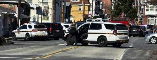 One dead after standoff in New Philadelphia
