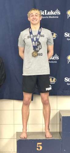 Slaski takes fifth, earns state medal
