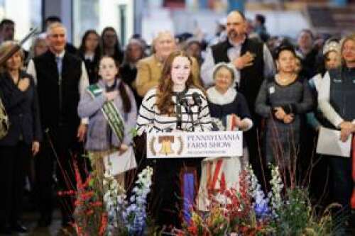 Tamaqua teen sings anthem at farm show