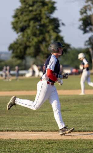 LM goes 2-2 at regional tournament