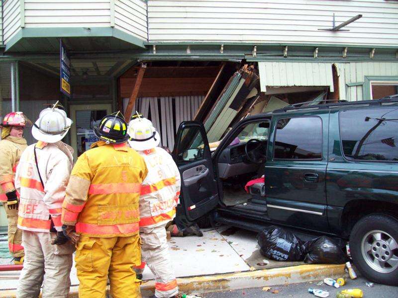 Multicar crash on First Street – Times News Online