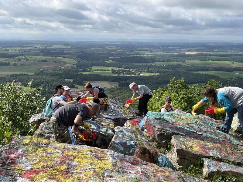 How to Get to Bake Oven Knob Along the Appalachian Trail - Uncovering PA