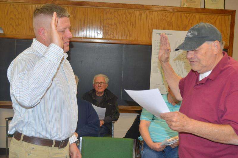 Walnutport parttime police officer sworn in Times News Online