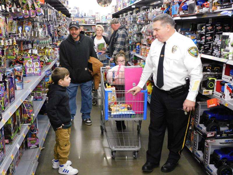 Lehighton police take children shopping – Times News Online