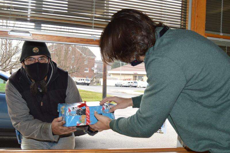 Panther Valley Elementary School staff give gifts to students Times