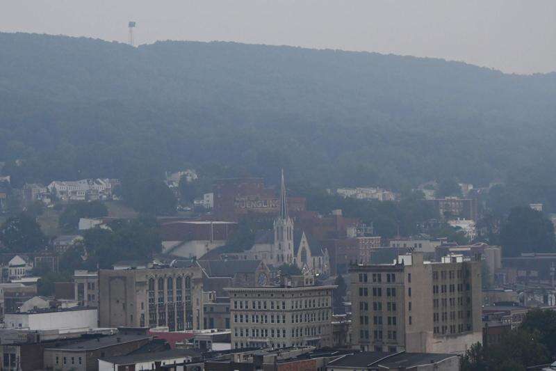 Yankee Stadium surrounded by haze, 'unhealthy' air from Canadian wildfires