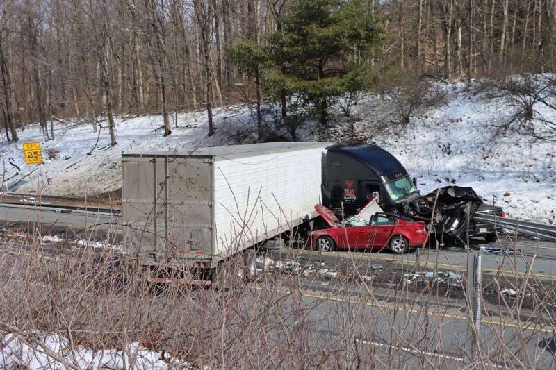 One dies, five injured in three-car crash near Monroe